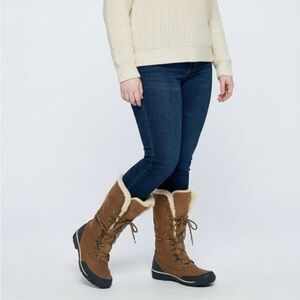 Bearpaw Tan Lace-Up Winter Boots